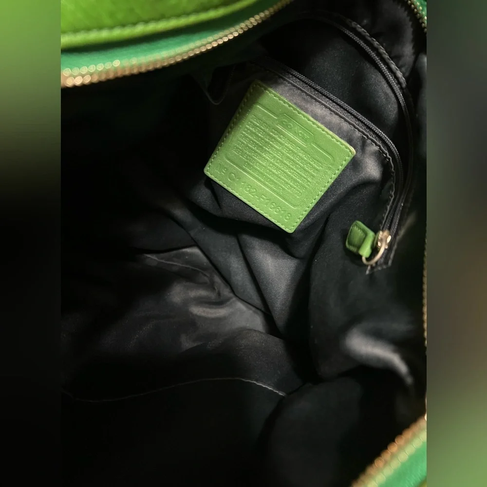 🍏 COACH 🍏 - Picture 4 of 5